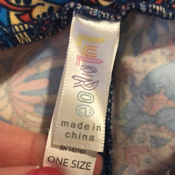 Lularoe OS Leggings - Picture 2 of 2